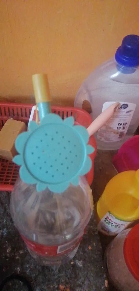 Garden Watering Sprinkler Nozzle Flower Waterers Bottle Watering Cans Sprinkler Easy Tool Portable Garden Waterer Garden Tools