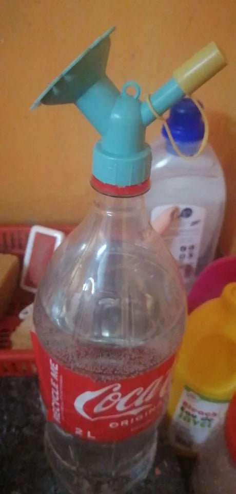 Garden Watering Sprinkler Nozzle Flower Waterers Bottle Watering Cans Sprinkler Easy Tool Portable Garden Waterer Garden Tools