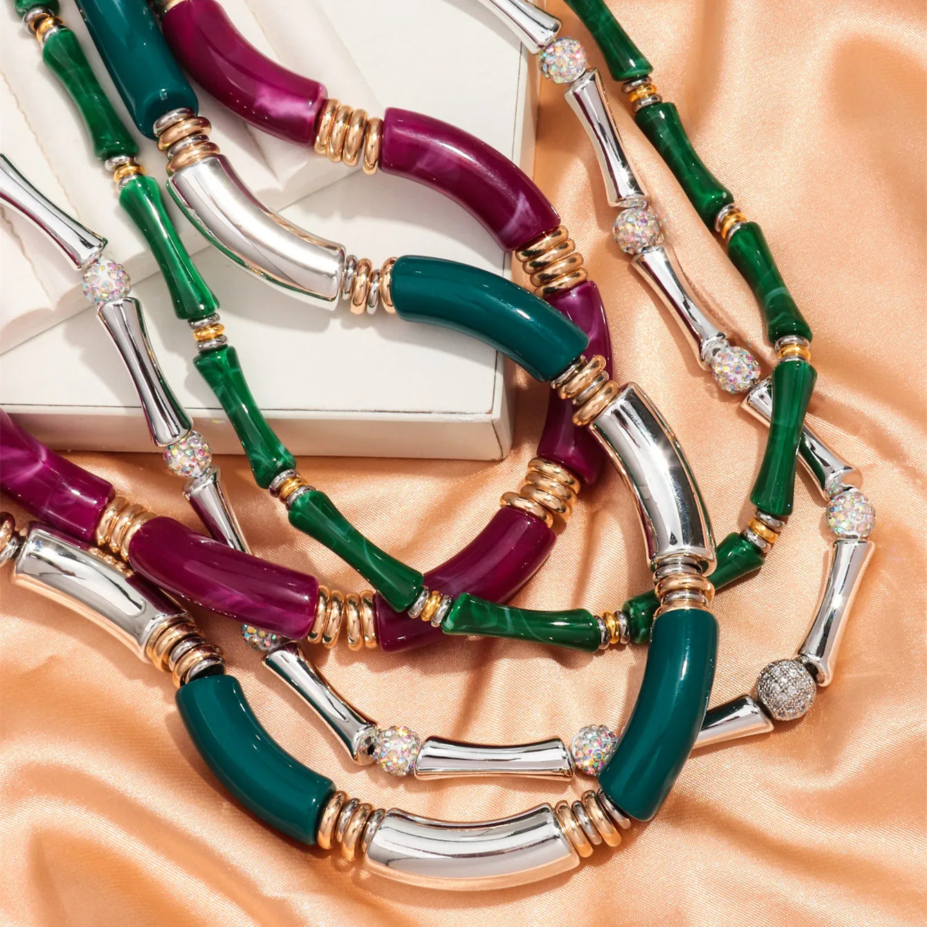 Boho Acrylic Bamboo Curved Tube Stackable Necklaces Bracelet for Women Men HipHop Resin Elbow Beads Choker Necklace 2024 Jewelry