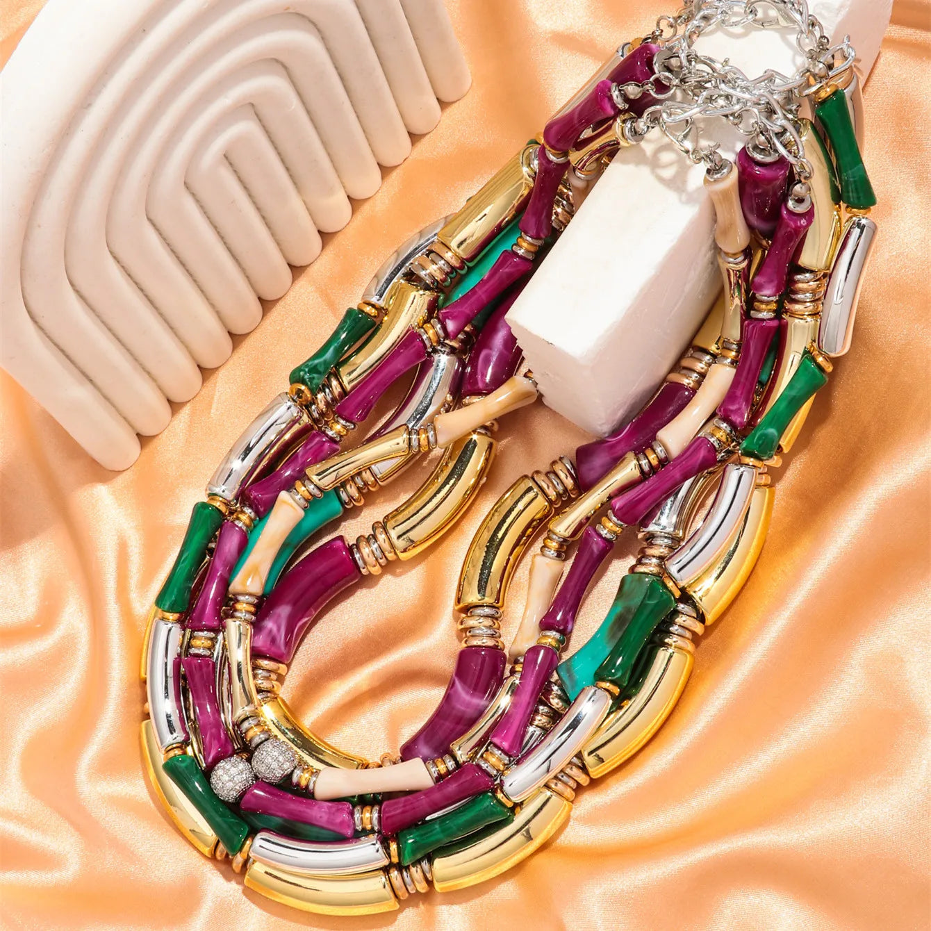 Boho Acrylic Bamboo Curved Tube Stackable Necklaces Bracelet for Women Men HipHop Resin Elbow Beads Choker Necklace 2024 Jewelry