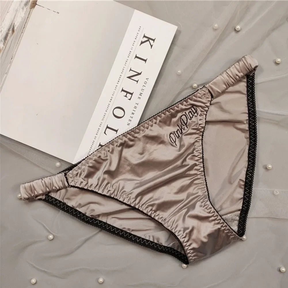1Pc Women's Seamless Panties Ultra-thin Panties Fashion Sexy Girl low-Rise Ruffles Embroidery Smooth Fitness Panties