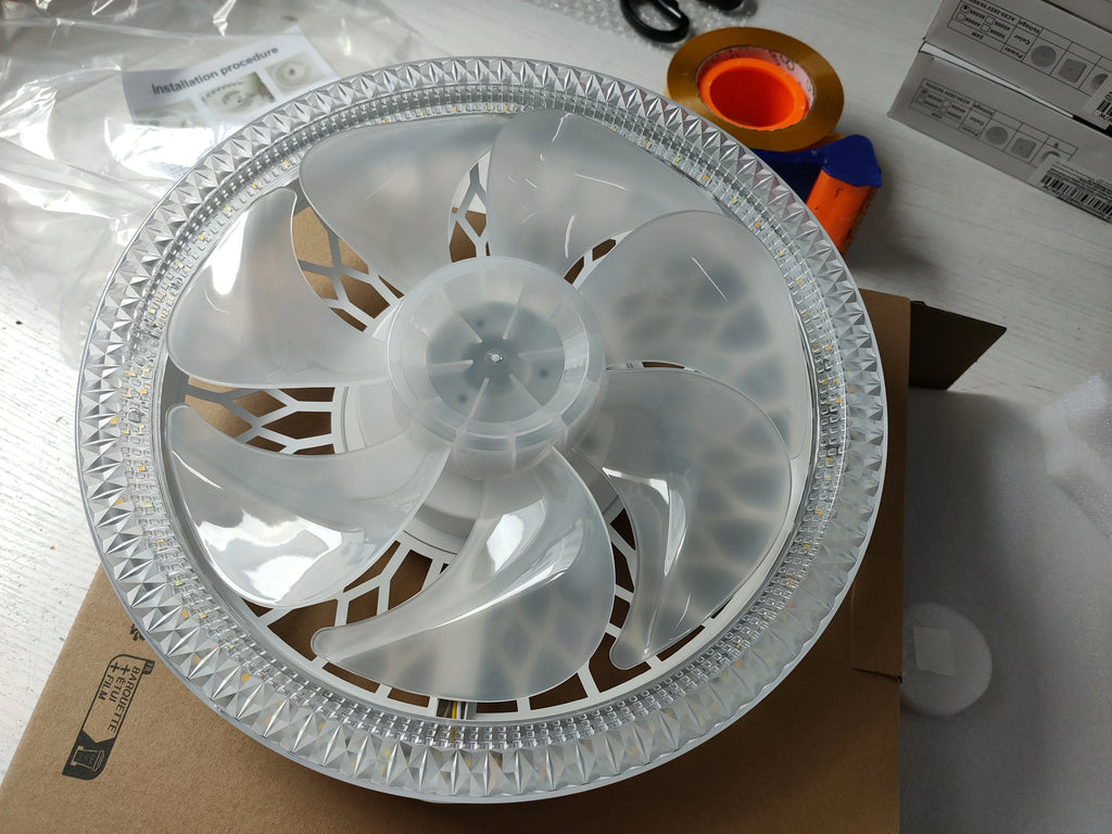 Ventilateur Plafonnier LED avec Télécommande E27 – 4 Vitesses, 360° | Cuisine & Maison