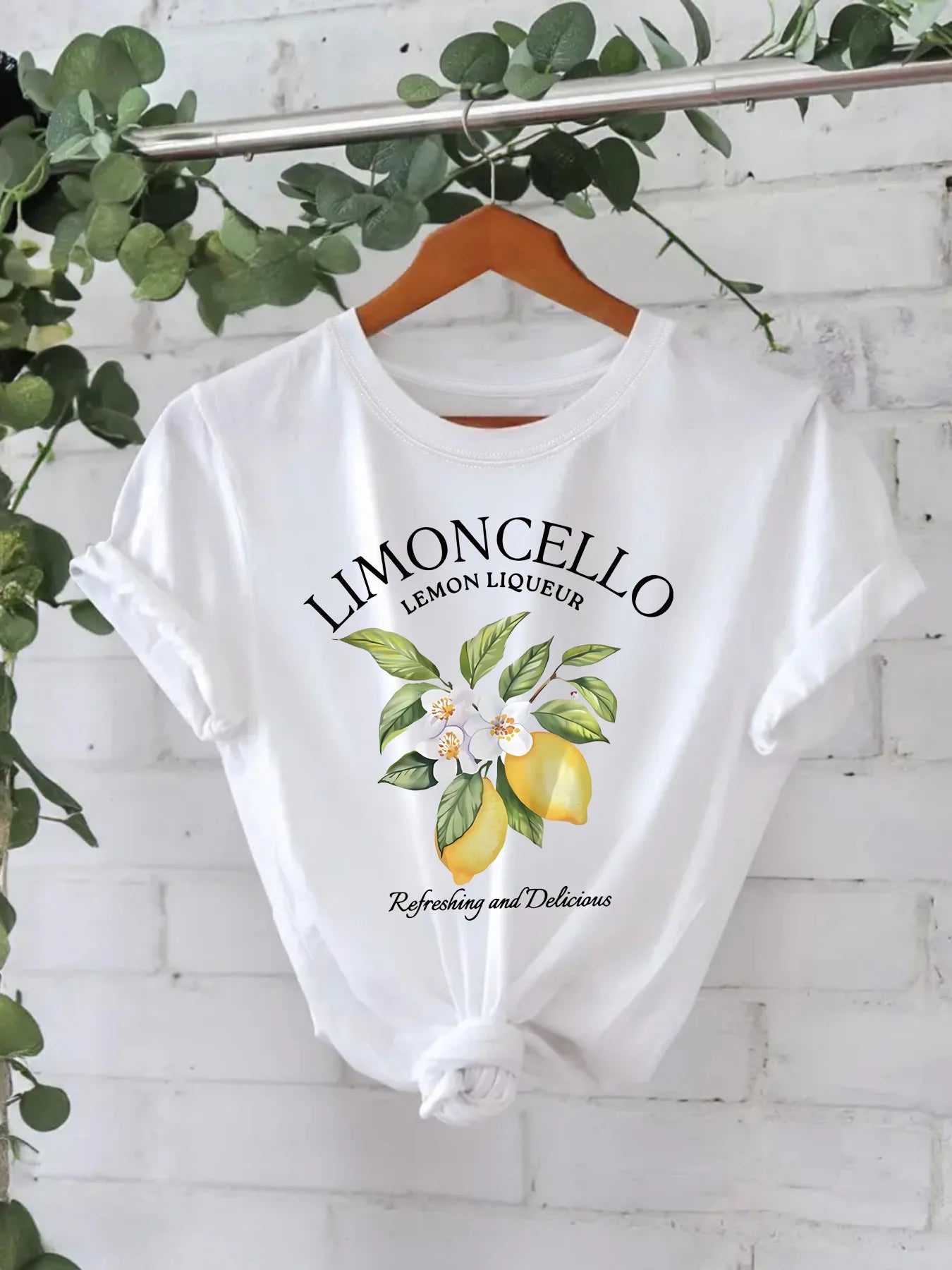 Europe and The United States Summer Short-sleeved Round Neck American Lemon Pattern Printed T-shirt Woman Graphic polyester